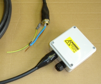 Armoured cable clearance junction box